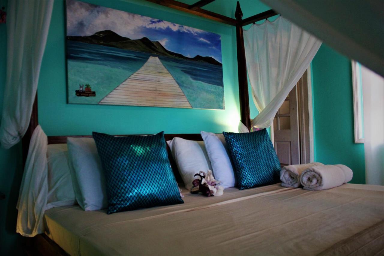 Donkey On The Beach Cobbs Cross Экстерьер фото